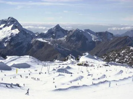 Studio 5 Pers Skis Aux Pieds 69017 *